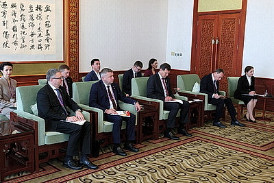 Лукашенко предлагает Китаю строить в Беларуси тепличные комплексы для выращивания овощей и цветов