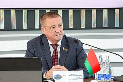 Тематические секции проходят на белорусско-узбекском бизнес-форуме в Витебске