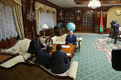 Лукашенко провел встречу с послом Индии