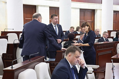 Законопроект о республиканском бюджете на 2026 год принят в первом чтении