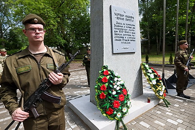 Останки расстрелянных в годы ВОВ 195 мирных жителей перезахоронили в Полоцке