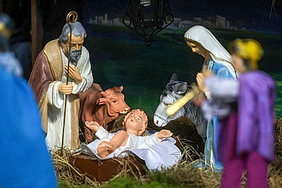 Уникальную механическую батлейку собрали в преддверии Рождества во Францисканском костеле в Гродно