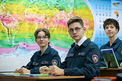 В школах Беларуси подходит к завершению первая учебная четверть