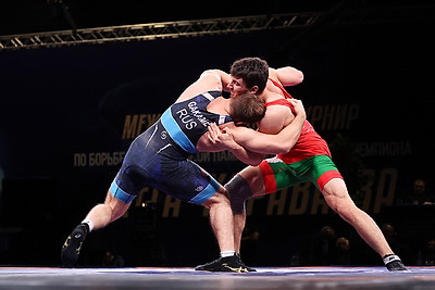 Белорусские борцы завоевали четыре золота на домашнем турнире памяти Караваева