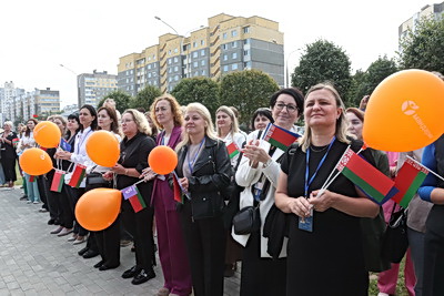 Компактный и современный. Новый ФОК открыли в Минске