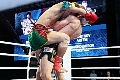 Белорус Нечитайло победил японца Катасиму в бою за звание чемпиона мира по кикбоксингу WKF