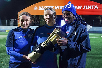 Футболистки \"Динамо-БГУФК\" в шестой раз стали чемпионками Беларуси