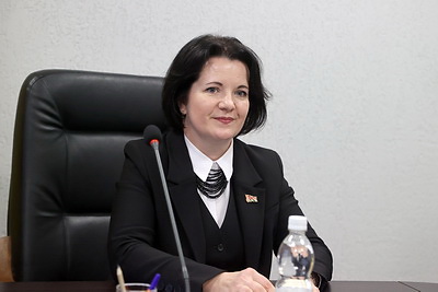 Павлюченко ознакомилась с работой РЦСОН Глусского района