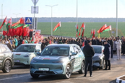 В молодежном микрорайоне Гродно открыли дорогу после реконструкции