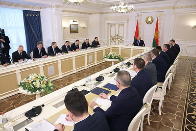 Лукашенко собрал совещание по новой системе регулирования цен