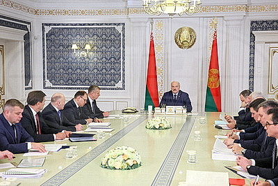 Лукашенко ставит напряженные задачи по работе в Африке