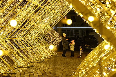 Праздничная атмосфера царит на улицах белорусских городов