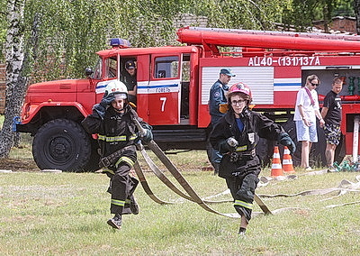 В Гомельском районе проходит областной слет юных спасателей-пожарных