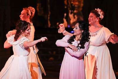 \"Что наша жизнь? Игра!\" Известная ария прозвучала в Большом театре Беларуси