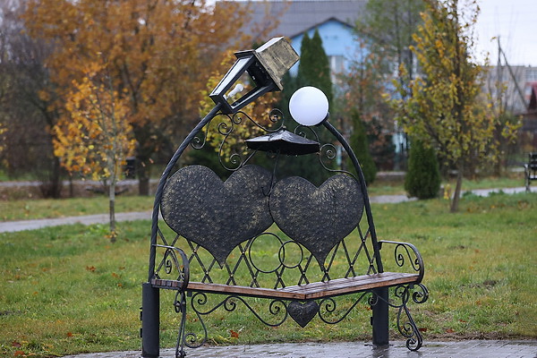 Возродил старинное ремесло. Белорус открыл семейную кузницу