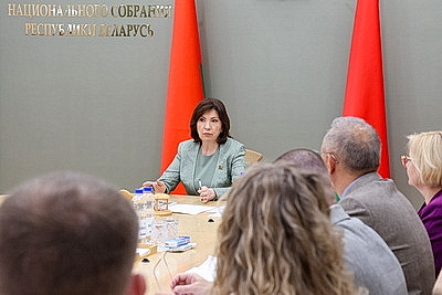 В Совете Республики состоялась встреча с представителями торговых сетей