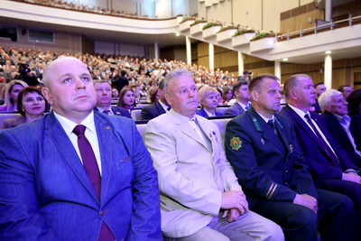 Караев - лауреатам конкурса \"Человек года\": ваш пример трудового подвига - ориентир для молодежи