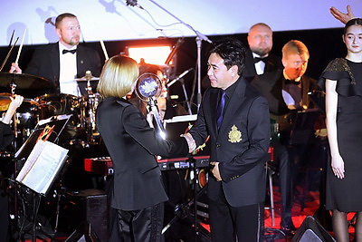 \"Лiстапад\": специальный приз Президента Беларуси присужден китайскому режиссеру Чжан Чжуну