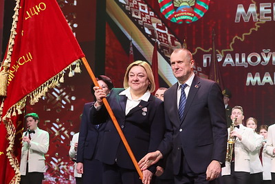 Исаченко: в основе успехов нашей области всегда будет стоять человек - трудолюбивый, честный и талантливый