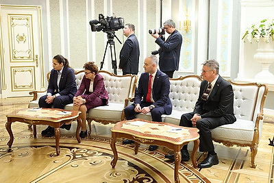 Лукашенко заявил о готовности Беларуси поддерживать Республику Сербскую