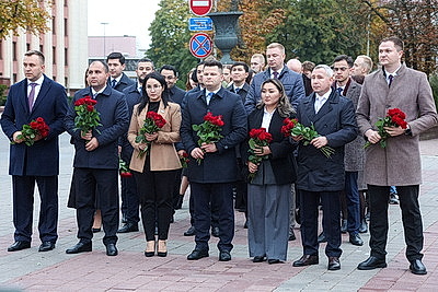 Памятную табличку с QR-кодом установили у памятника Т-34 в Минске