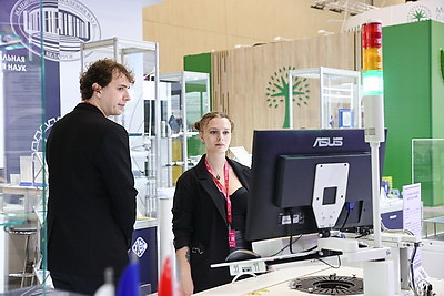 \"ИННОПРОМ. Беларусь\" продолжает работу