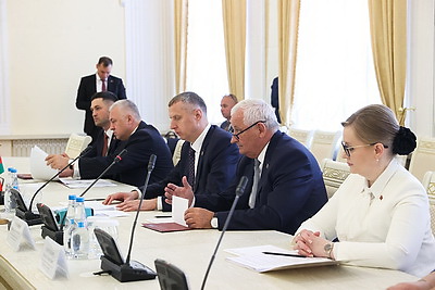 Травников об отношениях с Беларусью: растет товарооборот, расширяются направления сотрудничества
