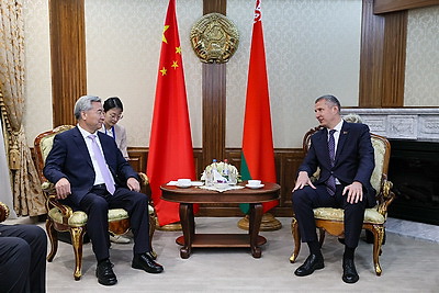 Член Постоянного комитета Политбюро ЦК КПК прибыл в Беларусь с визитом