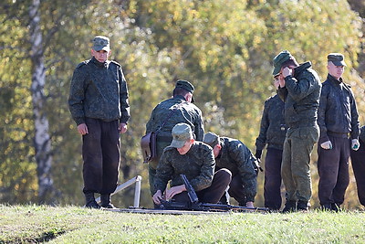 От гражданской жизни к военным навыкам. Как в Печах готовят специалистов для армии
