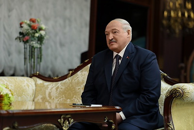 Лукашенко провел встречу с генсеком ШОС