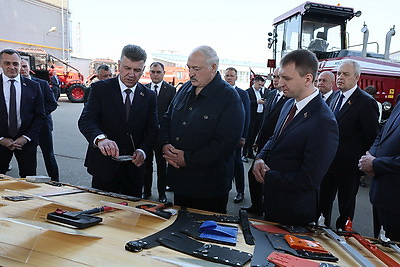 Лукашенко во время рабочей поездки в Витебскую область посетил Оршанский лесхоз