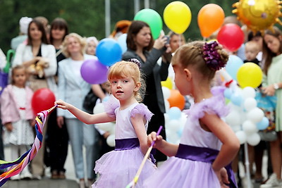 Патриотический клуб, физкультура, музыка, рисование. В Первомайском районе Минска открыли новый детсад