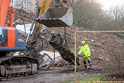 В Гомеле приступили к демонтажу верхних этажей пострадавшей при ЧС секции высотки