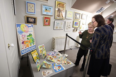 Кукла Чебурашки и эскизы \"Снежной королевы\". В Минске открылась выставка к 105-летию Леонида Шварцмана