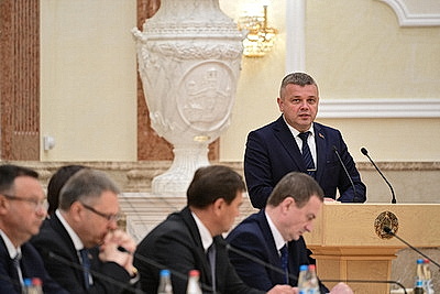 Лукашенко собрал совещание с руководителями дипломатических представительств Беларуси