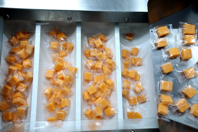 До 95% продукции на экспорт. Как в Бешенковичах работает белорусско-китайская кондитерская фабрика