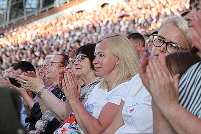 \"Это наша Победа!\" Гала-концерт артистов эстрады Беларуси и России прошел в Витебске с аншлагом