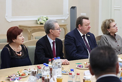 В Совете Республики состоялась встреча с советом старейшин