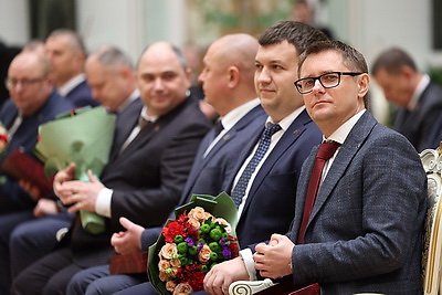 Лукашенко вручил первые Государственные знаки качества в истории суверенной Беларуси
