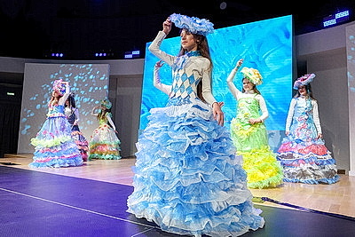 Дизайнеры и театры моды из Беларуси и России приняли участие в фестивале-конкурсе \"Синий дом\" в Витебске