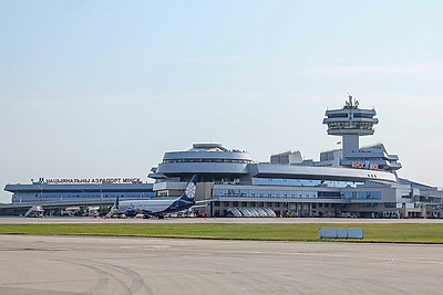 В Национальном аэропорту Минск прошло учение по тушению пожара и спасению людей