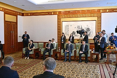 Лукашенко предлагает Китаю строить в Беларуси тепличные комплексы для выращивания овощей и цветов