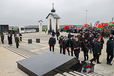Боль на этой земле не утихнет никогда. Мемориал жертвам фашизма открыли в Речицком районе
