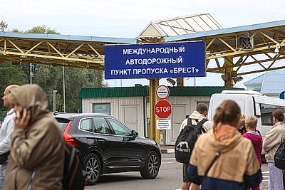 Километровые очереди. Ситуация на белорусско-польской границе