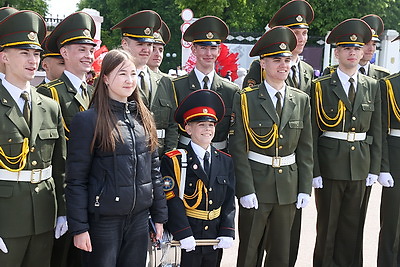 Праздничные концертные программы ко Дню Победы проходят в регионах