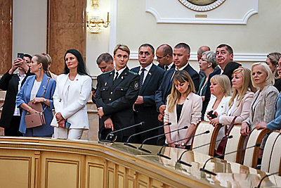 \"Такое есть не в каждой стране\". Чем Дворец Независимости впечатлил работников \"Керамина\" и КГК