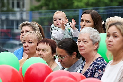 Патриотический клуб, физкультура, музыка, рисование. В Первомайском районе Минска открыли новый детсад
