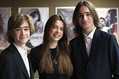 \"Мы сделали все возможное, чтобы удивить\". Режиссер \"Переломного момента\" о дошлифовке фильма