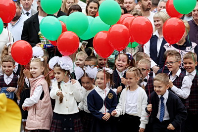 Первый звонок прозвучал для 100 первоклассников витебской гимназии №8