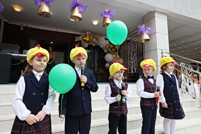 Первый звонок прозвучал для 100 первоклассников витебской гимназии №8